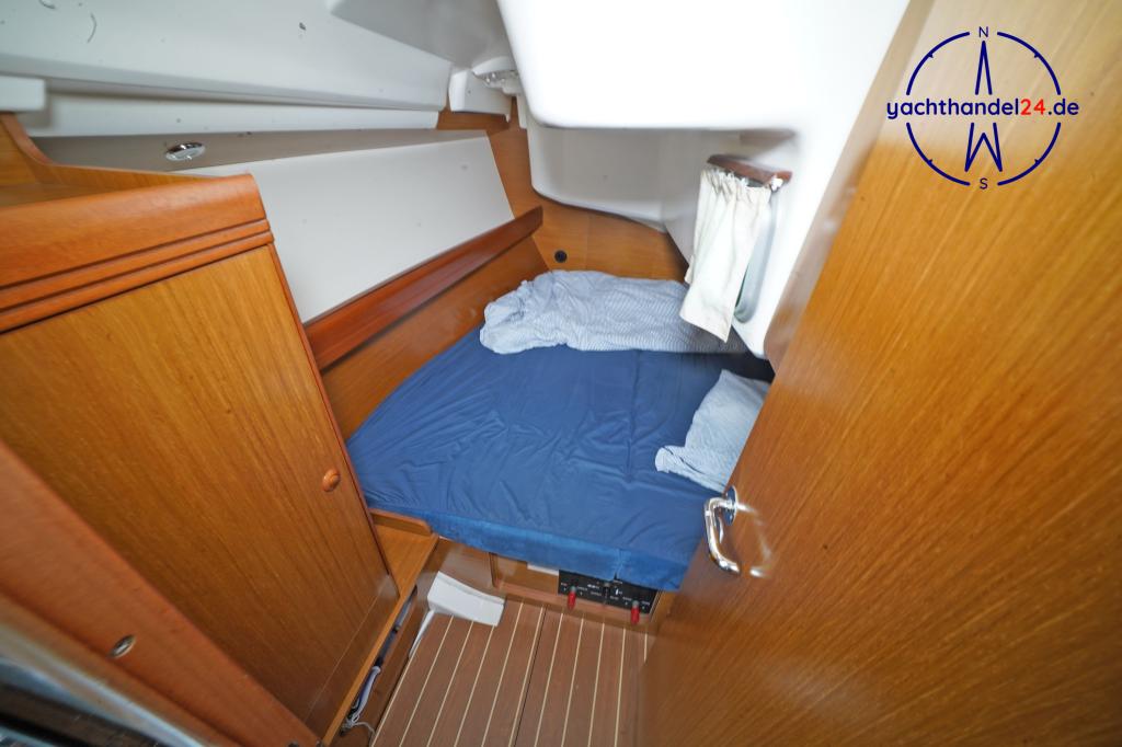 Innenansicht der Jeanneau Sun Odyssey 36i Performance Baujahr 2007, 10.94 Meter lang, Zustand: sehr gut