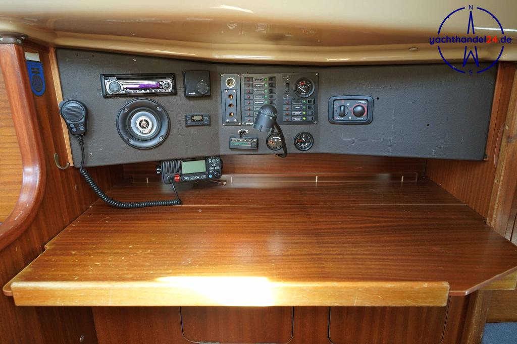 Detailansicht der Dehler Optima 101 Baujahr 1985, 10.1 Meter lang, Zustand: gut