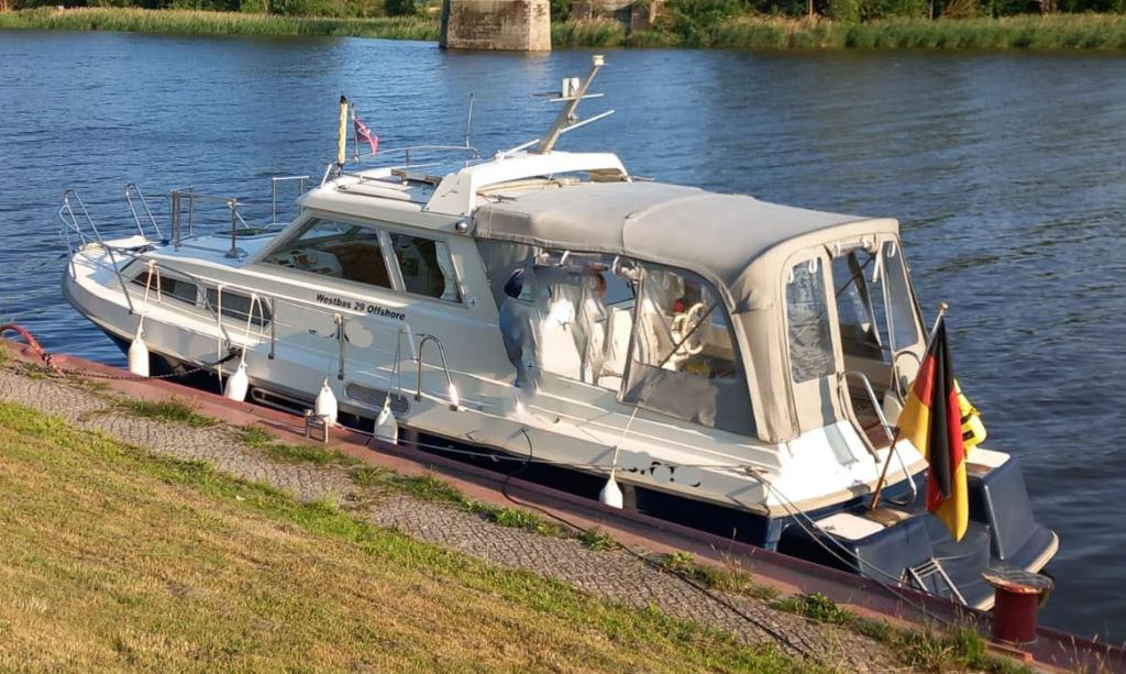 Weitere Ansicht der Dahls B&aring;tbyggeri a.s. Westbas 29 offshore Baujahr 2004, 9.2 Meter lang, Zustand: gut