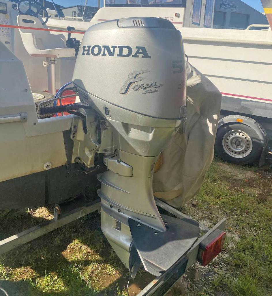 Au&szlig;enansicht der Quicksilver Cabin 435 Baujahr 1999, 4.48 Meter lang, Zustand: gut