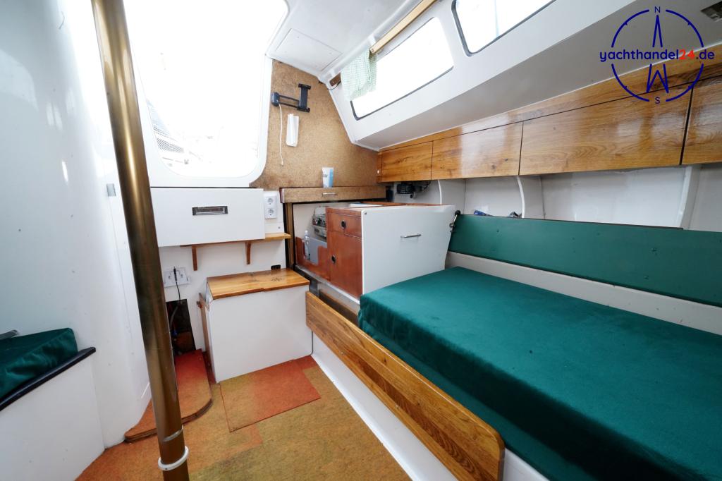 Innenansicht der Comar Comet 910 Baujahr 1977, 9.1 Meter lang, Zustand: reparaturbed&uuml;rftig