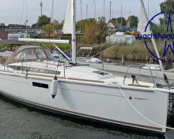Thumbnail: Jeanneau Sun Odyssey 349 Baujahr 2020, 10.34 Meter lang, Zustand: gut - Klicken Sie für Details