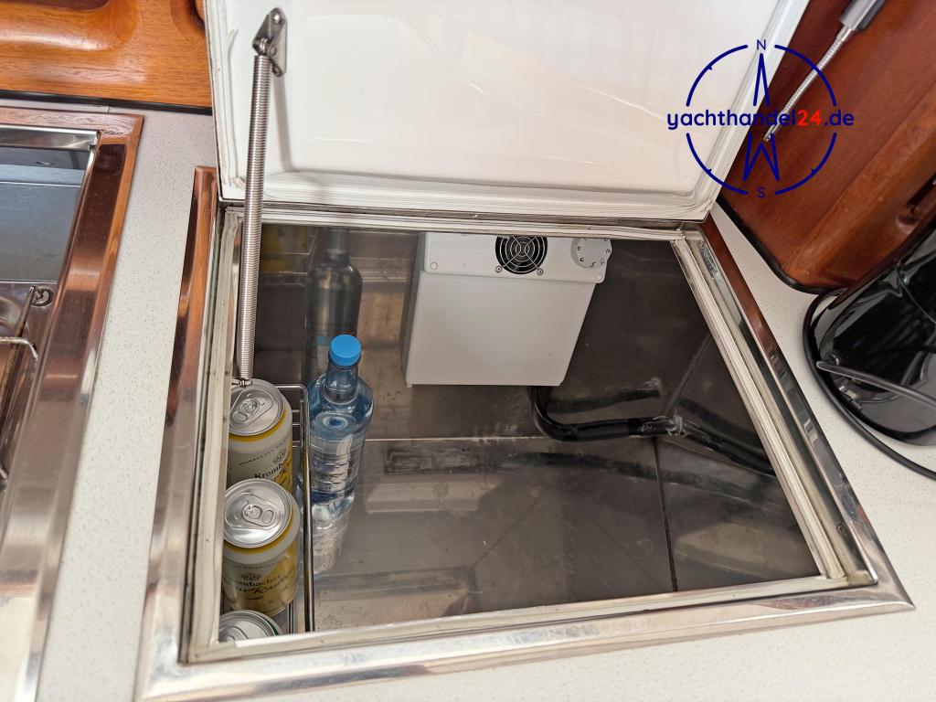 Kaj&uuml;te der Bavaria 33 Exclusiv Baujahr 1996, 10.28 Meter lang, Zustand: gut