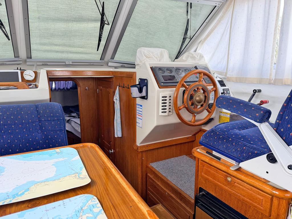 Detailansicht der Dahls B&aring;tbyggeri a.s. Westbas 29 offshore Baujahr 2004, 9.2 Meter lang, Zustand: gut