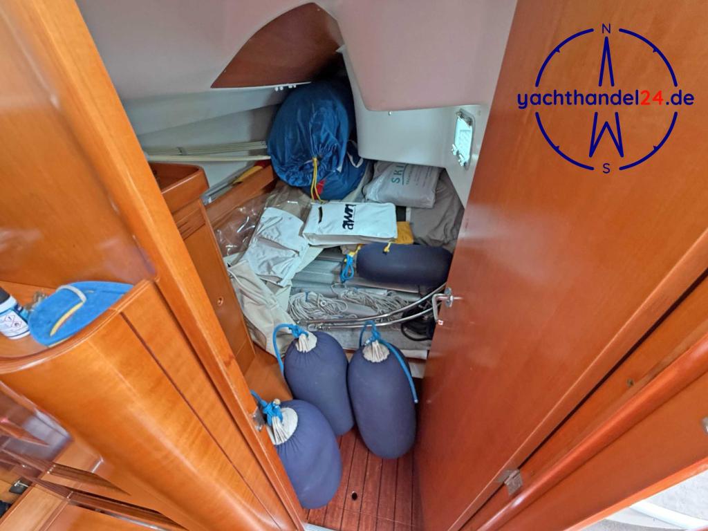 Detailansicht der Beneteau First 40.7 Baujahr 1999, 12.17 Meter lang, Zustand: gut