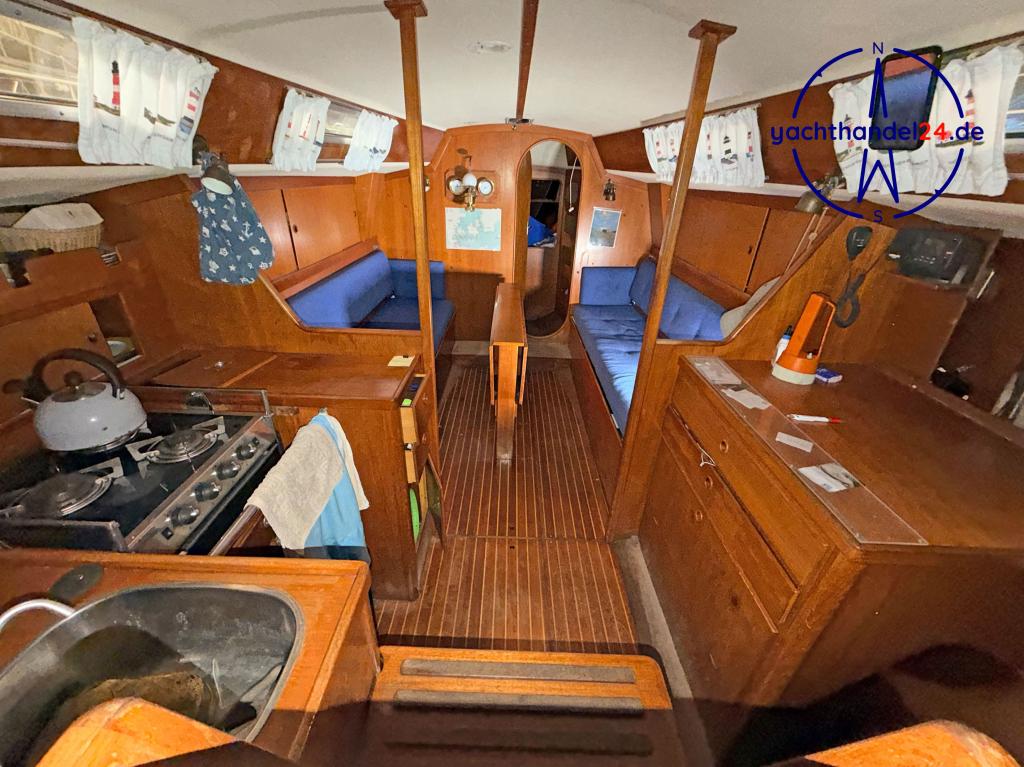 Innenansicht der Soerensen Drabant 38 Baujahr 1985, 11.3 Meter lang, Zustand: gebraucht