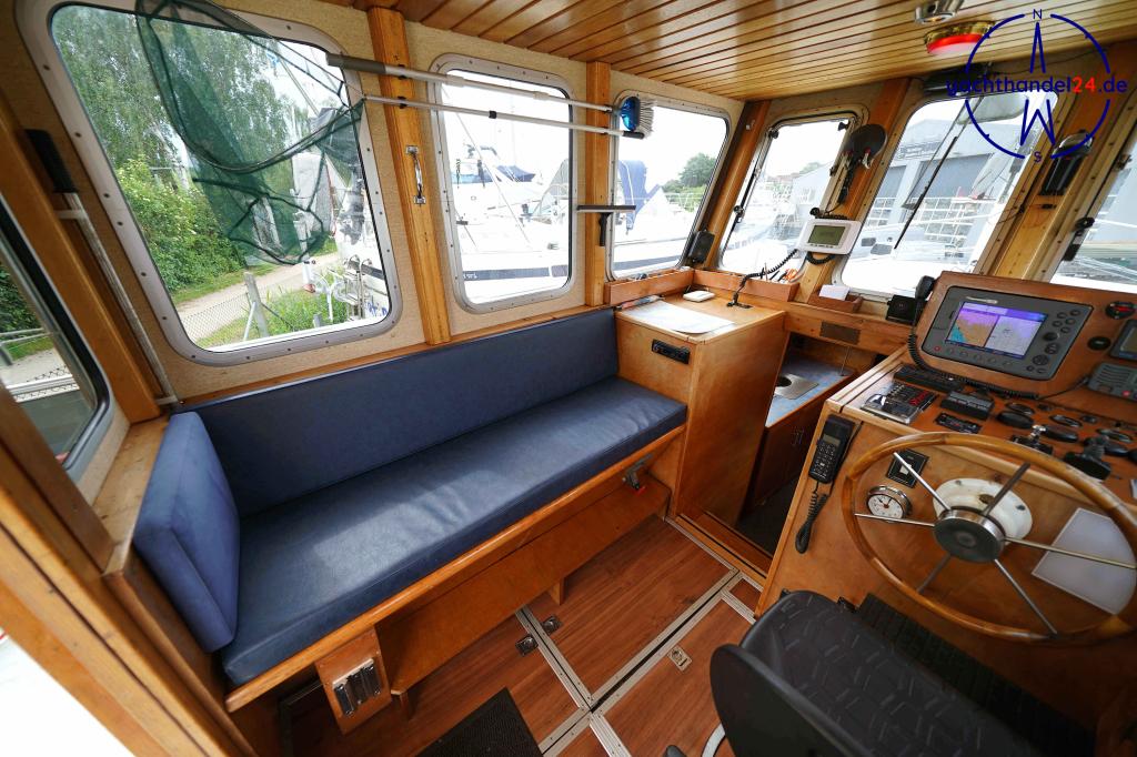 Motorraum der Wilhelmsen Kutter 1000 Baujahr 1993, 10 Meter lang, Zustand: gut