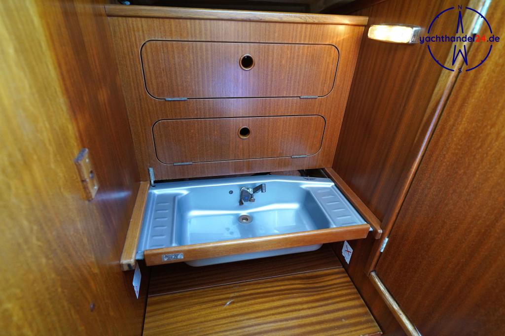 Cockpit der Dehler Optima 101 Baujahr 1985, 10.1 Meter lang, Zustand: gut