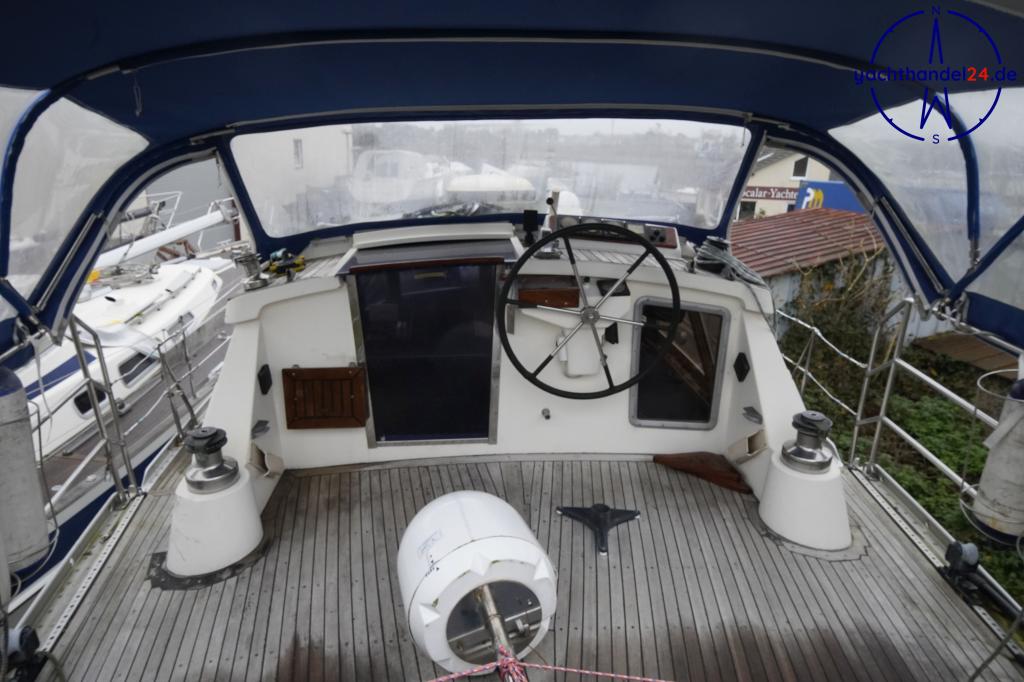 Au&szlig;enansicht der Nautors Swan 39 DS Baujahr 1977, 11.98 Meter lang, Zustand: reparaturbed&uuml;rftig