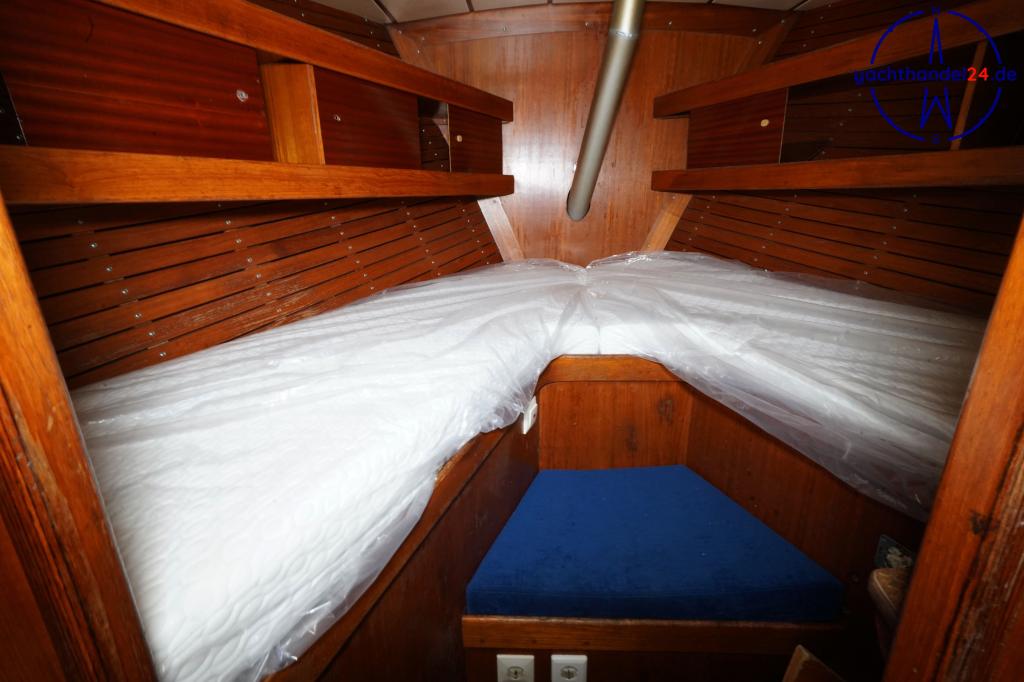 Detailansicht der Nautors Swan 39 DS Baujahr 1977, 11.98 Meter lang, Zustand: reparaturbed&uuml;rftig