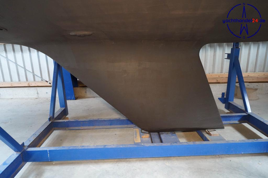 Cockpit der Verl 900 Baujahr 1976, 9.28 Meter lang, Zustand: gut