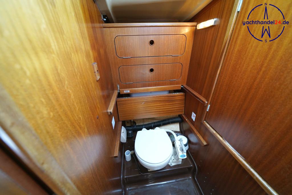 Detailansicht der Dehler Optima 101 Baujahr 1985, 10.1 Meter lang, Zustand: gut