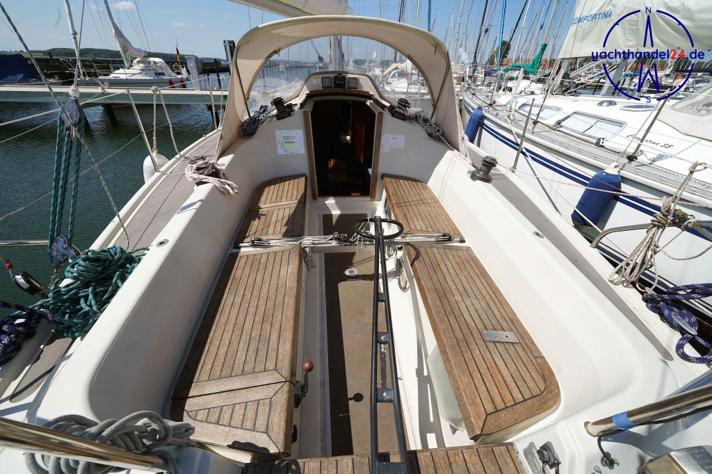 Cockpit der Dehler Optima 101 Baujahr 1985, 10.1 Meter lang, Zustand: gut