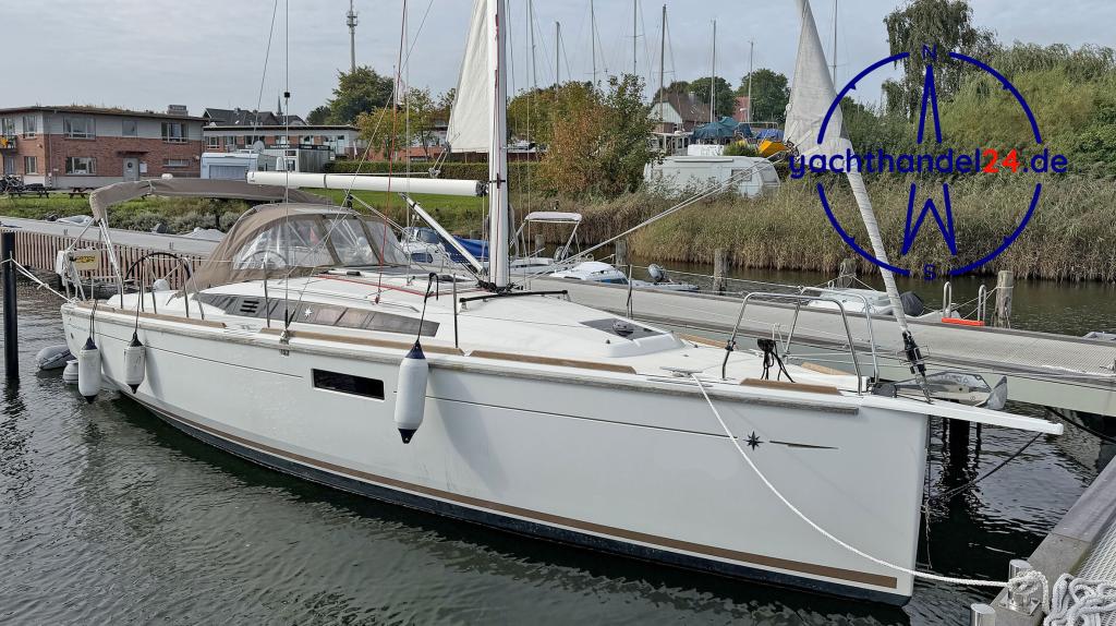 Au&szlig;enansicht der Jeanneau Sun Odyssey 349 Baujahr 2020, 10.34 Meter lang, Zustand: gut