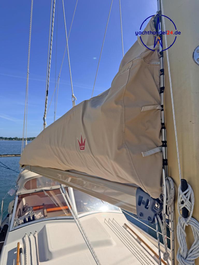 Motorraum der Hallberg-Rassy Monsun 31 Baujahr 1976, 9.36 Meter lang, Zustand: gut