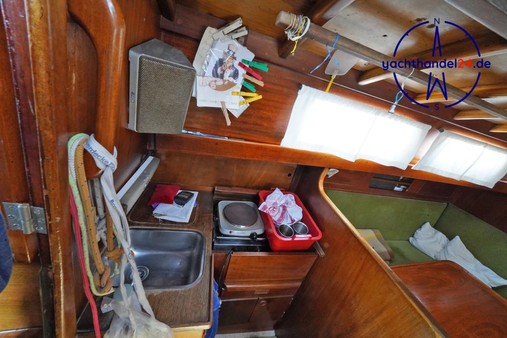 Motorraum der Vind&ouml; 40 Baujahr 1975, 9.43 Meter lang, Zustand: gut