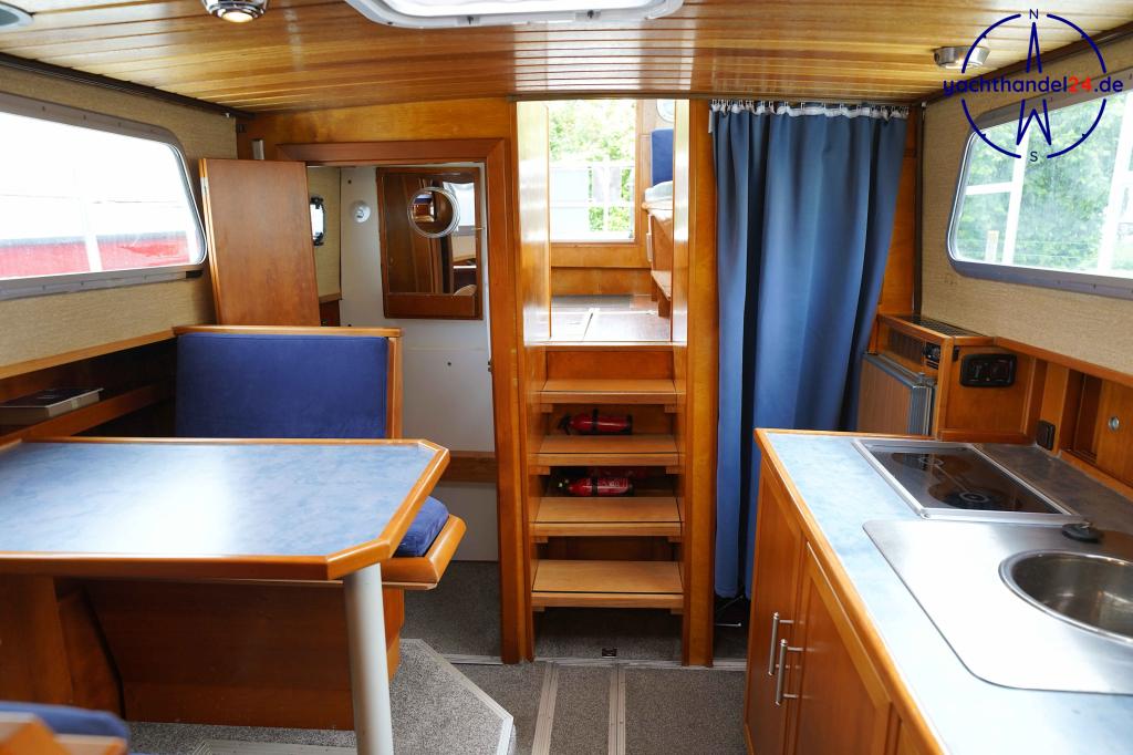 Weitere Ansicht der Wilhelmsen Kutter 1000 Baujahr 1993, 10 Meter lang, Zustand: gut