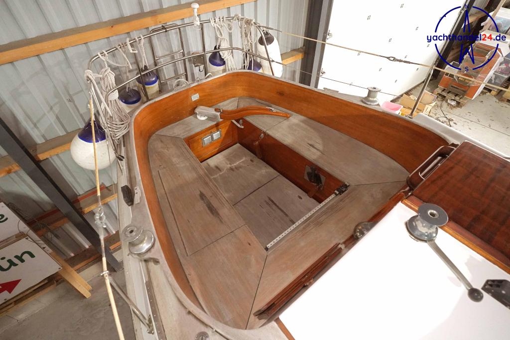 Deck der Henningsen &amp; Steckmest Scalar 28 Baujahr 1974, 8.6 Meter lang, Zustand: sehr gut