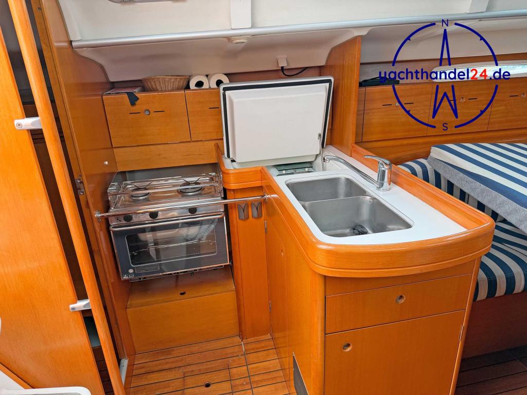 Detailansicht der Beneteau First 40.7 Baujahr 1999, 12.17 Meter lang, Zustand: gut