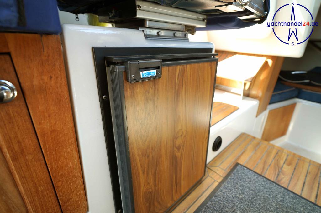 Detailansicht der Askeladden 805 Commuter Baujahr 2006, 8 Meter lang, Zustand: gut