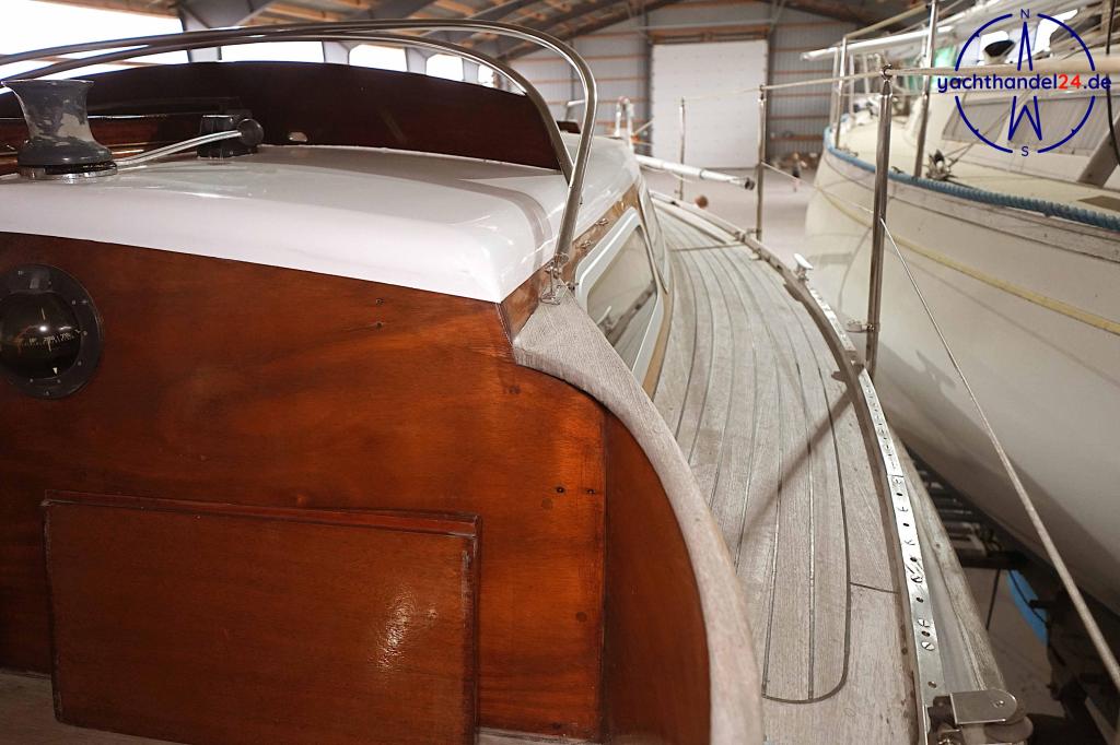 Cockpit der Henningsen &amp; Steckmest Scalar 28 Baujahr 1974, 8.6 Meter lang, Zustand: sehr gut