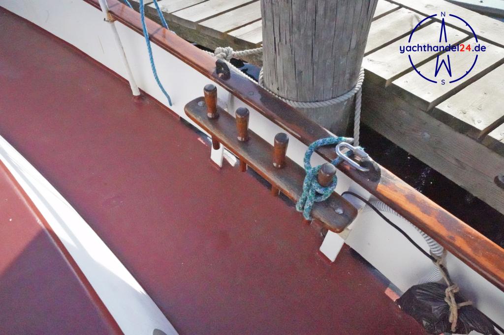 Cockpit der Unbekannter Hersteller pommersche Schlup Baujahr 1984, 13.5 Meter lang, Zustand: gut