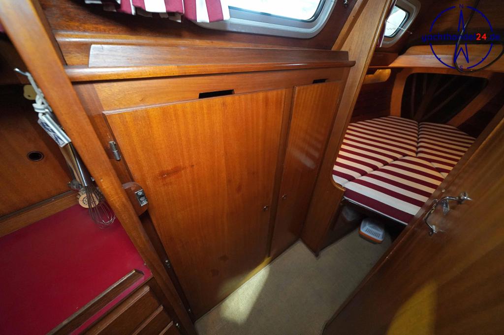 Cockpit der Henningsen &amp; Steckmest Scalar 28 Baujahr 1974, 8.6 Meter lang, Zustand: sehr gut