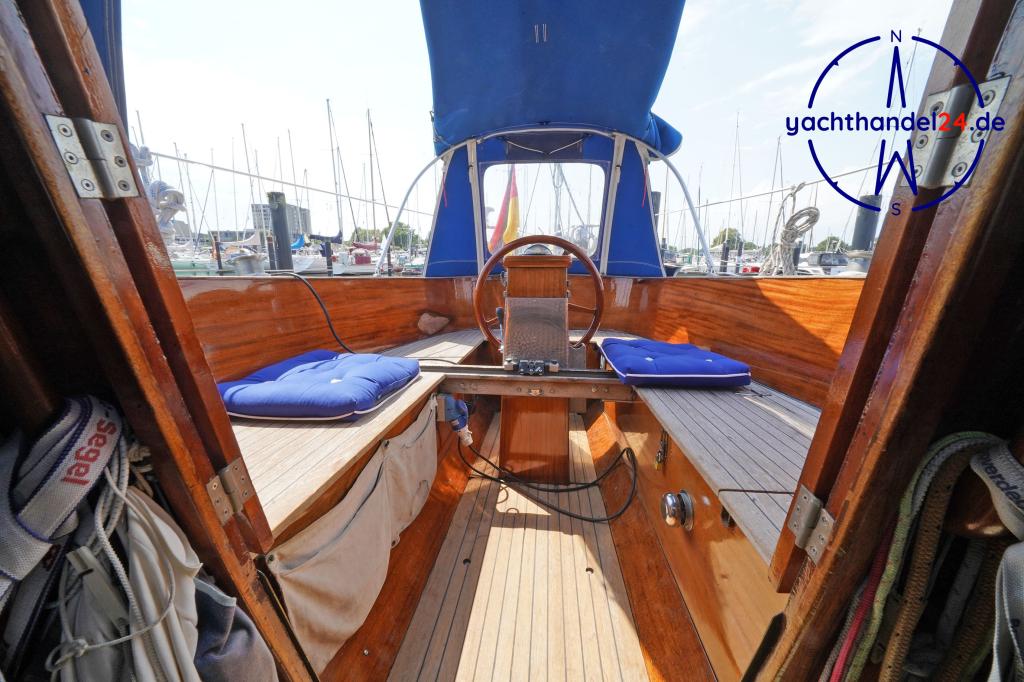 Innenansicht der Vind&ouml; 40 Baujahr 1975, 9.43 Meter lang, Zustand: gut