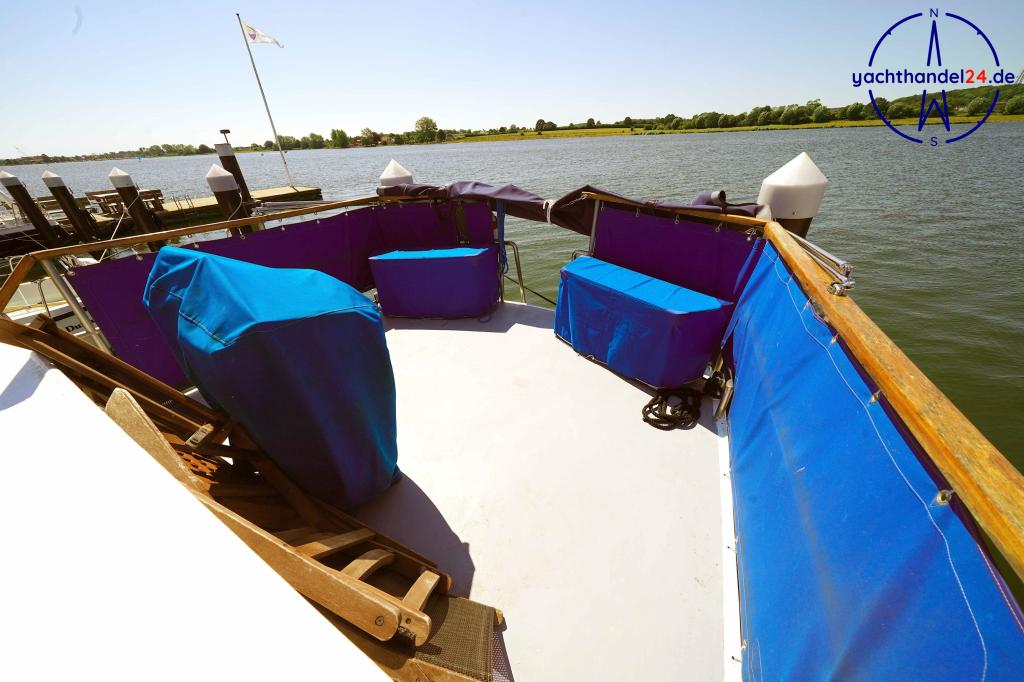 Deck der Unbekannter Hersteller &auml;hnlich Pedro Yacht Baujahr 1975, 10 Meter lang, Zustand: gut