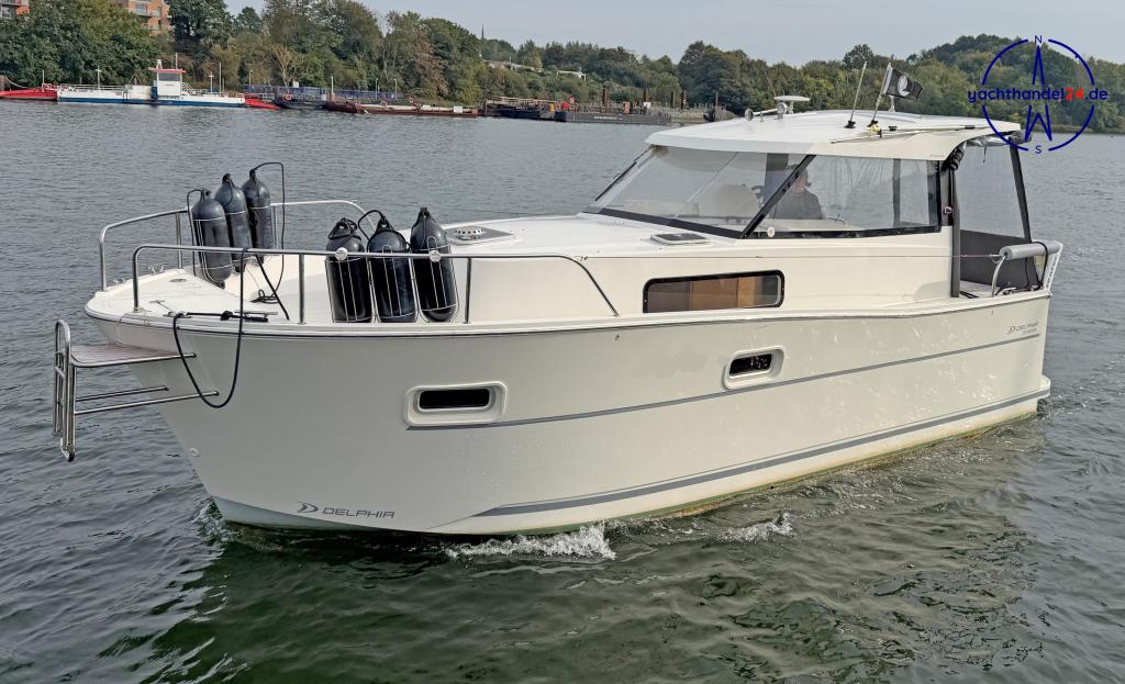 Detailansicht der Delphia 800 Escape Baujahr 2012, 8.3 Meter lang, Zustand: gut