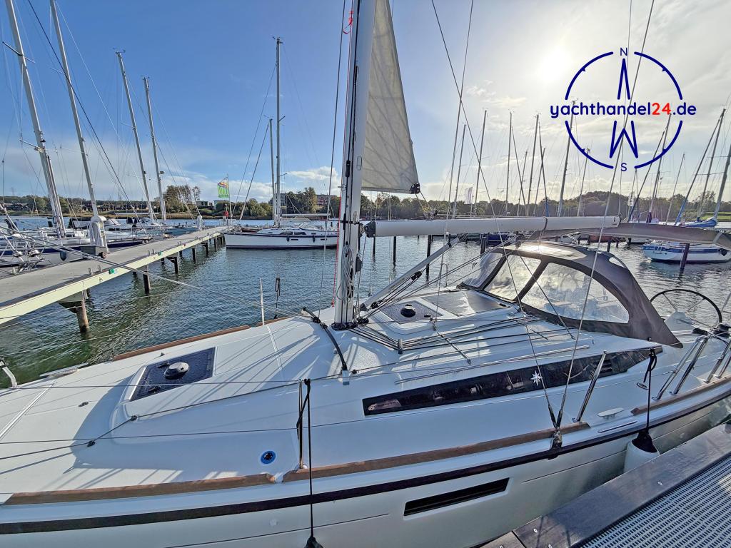 Motorraum der Jeanneau Sun Odyssey 349 Baujahr 2020, 10.34 Meter lang, Zustand: gut