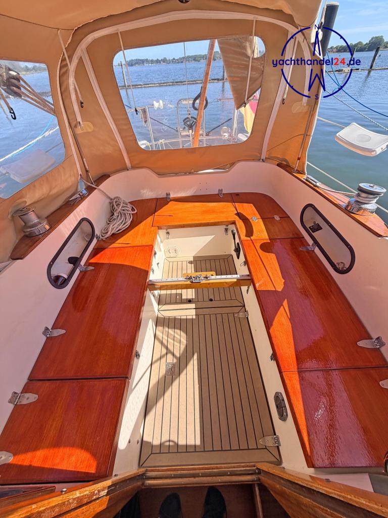 Deck der Hallberg-Rassy Monsun 31 Baujahr 1976, 9.36 Meter lang, Zustand: gut