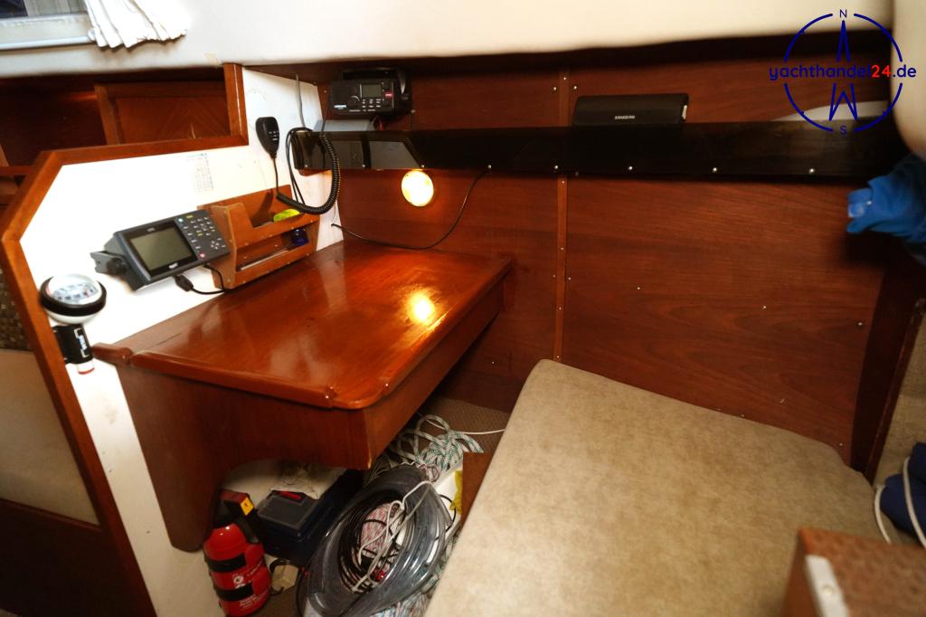 Motorraum der Verl 900 Baujahr 1976, 9.28 Meter lang, Zustand: gut