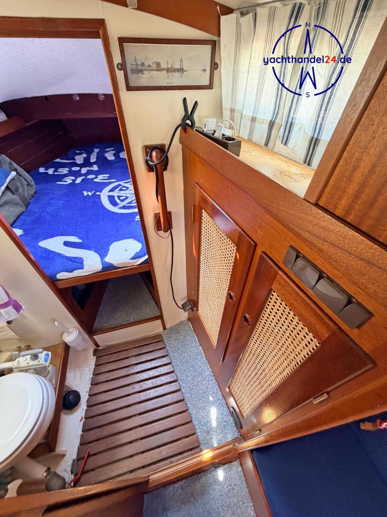 Cockpit der Hallberg-Rassy Monsun 31 Baujahr 1976, 9.36 Meter lang, Zustand: gut