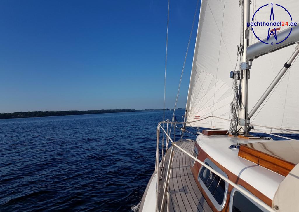 Au&szlig;enansicht der Henningsen &amp; Steckmest Scalar 28 Baujahr 1974, 8.6 Meter lang, Zustand: sehr gut