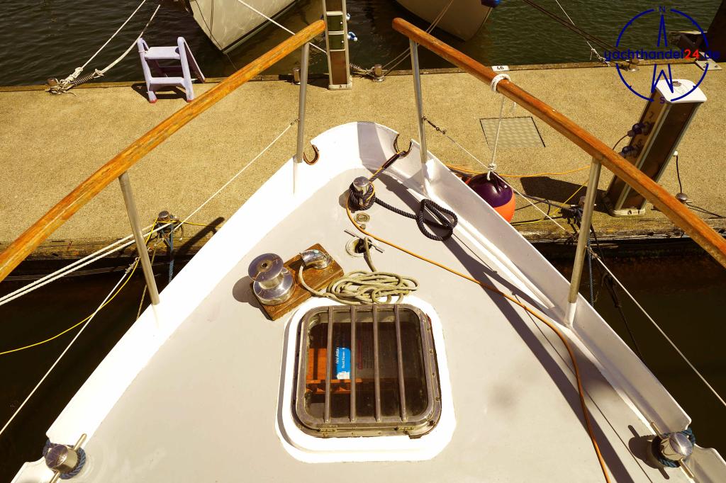 Innenansicht der Unbekannter Hersteller &auml;hnlich Pedro Yacht Baujahr 1975, 10 Meter lang, Zustand: gut