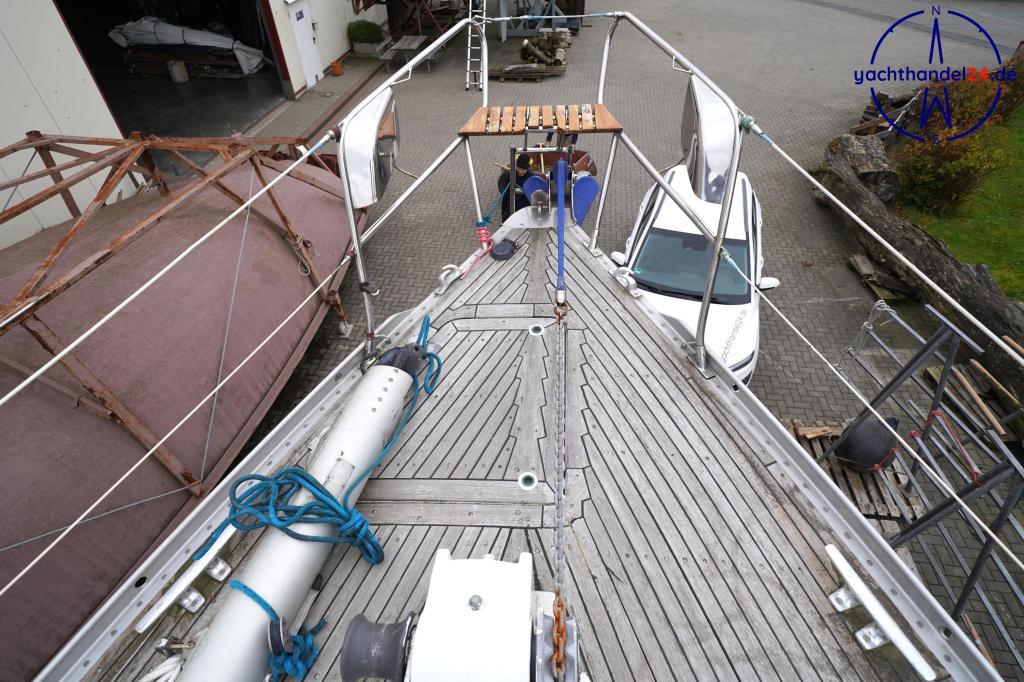 Detailansicht der Nautors Swan 39 DS Baujahr 1977, 11.98 Meter lang, Zustand: reparaturbed&uuml;rftig