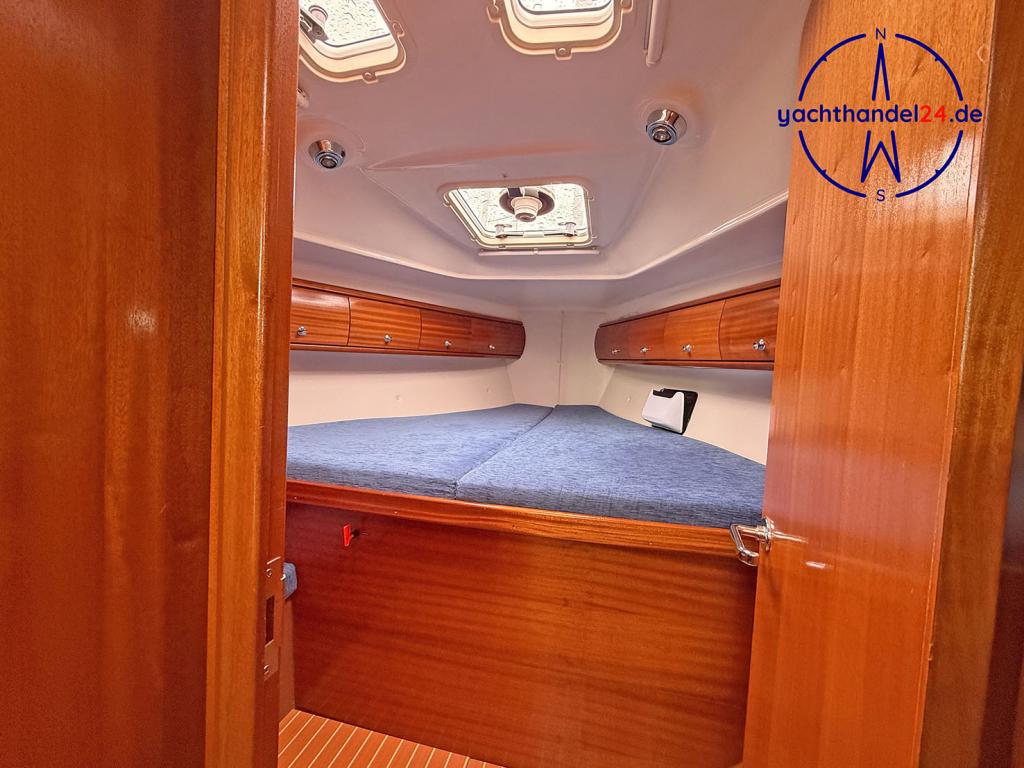 Au&szlig;enansicht der Bavaria 36 Baujahr 2004, 11.4 Meter lang, Zustand: sehr gut