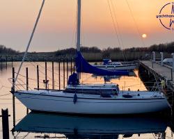 Thumbnail: Comar Comet 910 Baujahr 1977, 9.1 Meter lang, Zustand: reparaturbed&uuml;rftig - Klicken Sie f&uuml;r Details