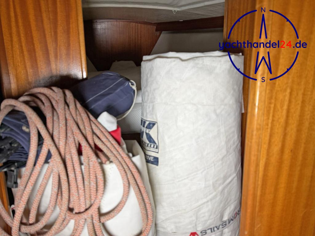 Cockpit der Sydals Albin Ballad MK II Baujahr 1989, 9.14 Meter lang, Zustand: gut