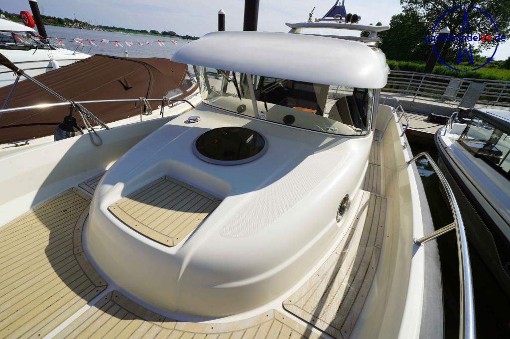 Au&szlig;enansicht der Askeladden 805 Commuter Baujahr 2006, 8 Meter lang, Zustand: sehr gut