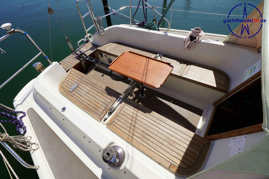 Detailansicht der Dehler Optima 101 Baujahr 1985, 10.1 Meter lang, Zustand: gut