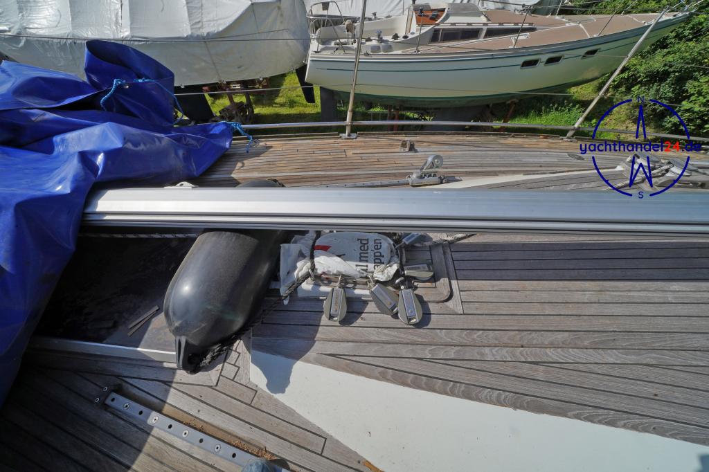 Kaj&uuml;te der Waarschip 36 LD Baujahr 1992, 10.75 Meter lang, Zustand: reparaturbed&uuml;rftig