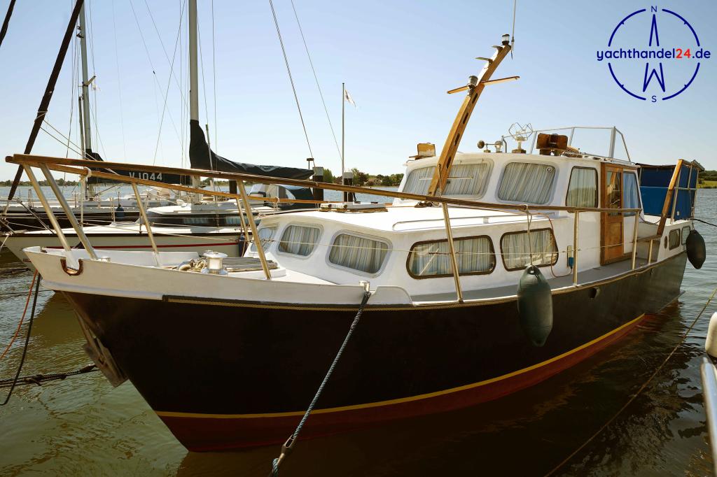 Au&szlig;enansicht der Unbekannter Hersteller &auml;hnlich Pedro Yacht Baujahr 1975, 10 Meter lang, Zustand: gut