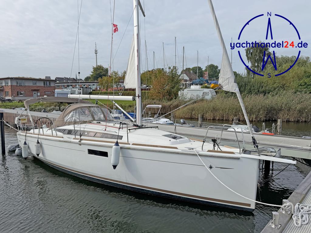 Detailansicht der Jeanneau Sun Odyssey 349 Baujahr 2020, 10.34 Meter lang, Zustand: gut