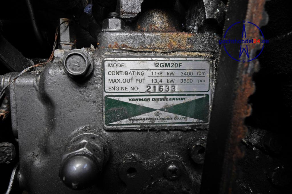 Kaj&uuml;te der Waarschip 36 LD Baujahr 1992, 10.75 Meter lang, Zustand: reparaturbed&uuml;rftig